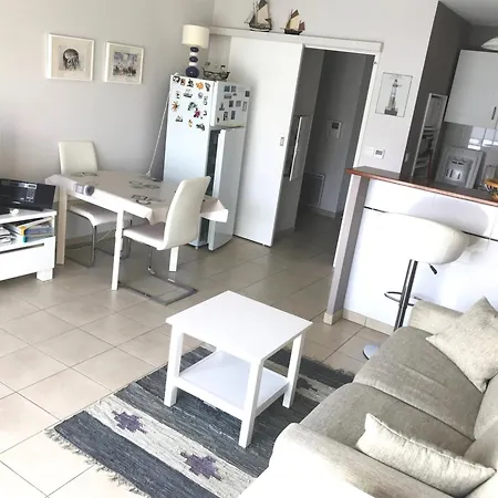 - T2 Confortable, 2-4 Couchages, Animaux Admis, Parking - Fr-1-843-13 Lägenhet